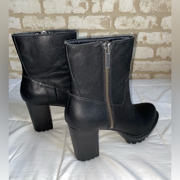 Lucky Brand Lug Sole High Heel Boot - Picture 4 of 11